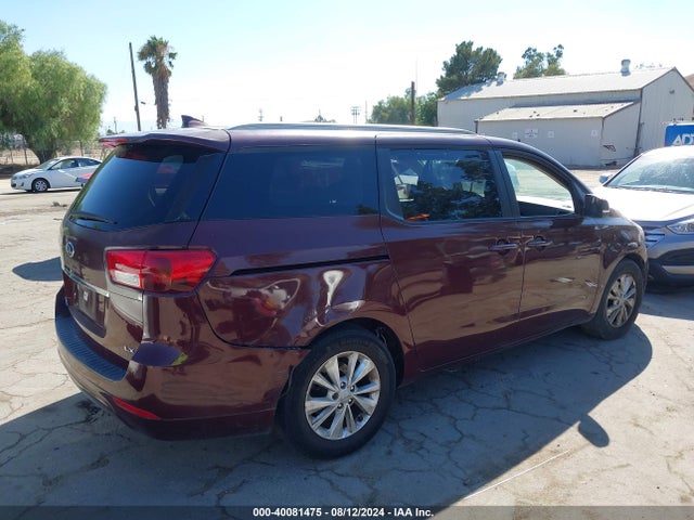 KIA SEDONA LX 2016 KNDMB5C1XG6140075 Image 4