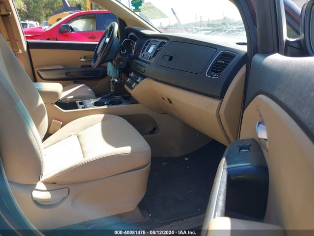 KIA SEDONA LX 2016 KNDMB5C1XG6140075 Image 5