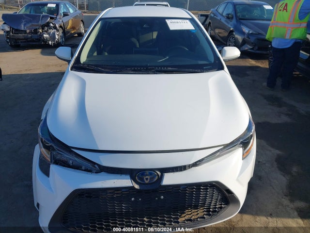 Toyota Corolla Hybrid Le 2021 JTDEAMDE1MJ024064 Image 12