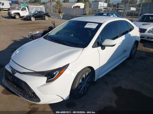 Toyota Corolla Hybrid Le 2021 JTDEAMDE1MJ024064 Image 2