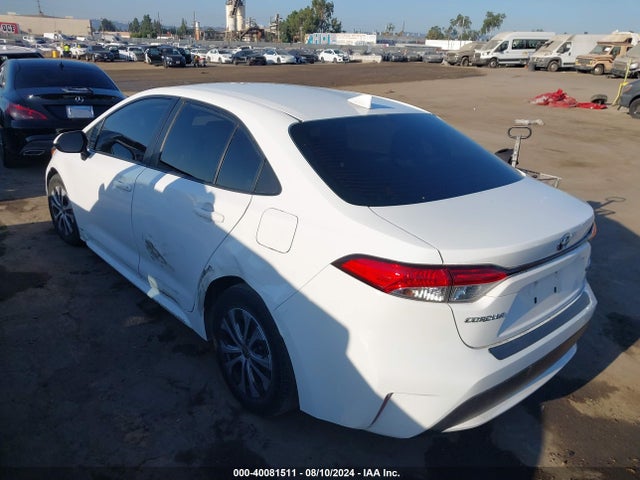 Toyota Corolla Hybrid Le 2021 JTDEAMDE1MJ024064 Image 3