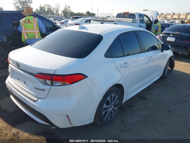Toyota Corolla Hybrid Le 2021 JTDEAMDE1MJ024064 Image 4