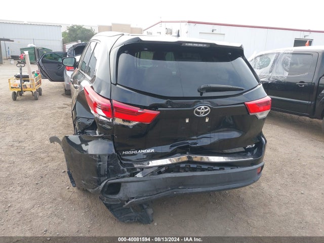 Toyota Highlander Xle 2017 5TDKZRFH3HS518533 Image 16