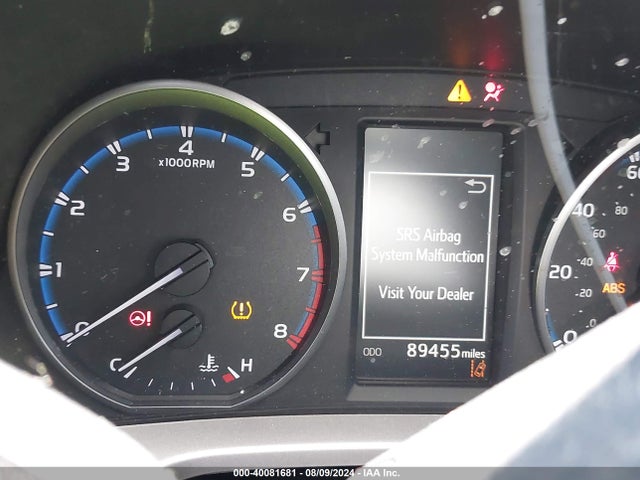 Toyota RAV4 LE 2018 JTMZFREV8JJ163814 Image 7
