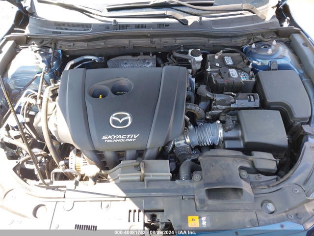 3MZBN1L30JM268239 Mazda Mazda3 Touring