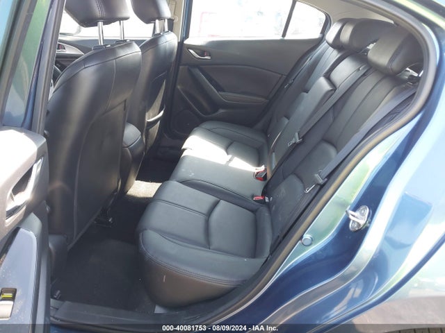 3MZBN1L30JM268239 Mazda Mazda3 Touring