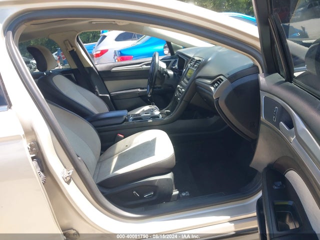 Ford FUSION SE 2019 3FA6P0HD5KR133245 Image 5
