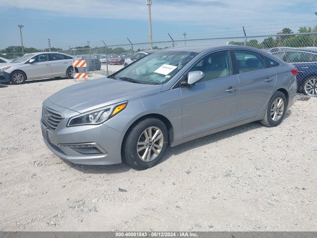 Hyundai SONATA SE 2015 5NPE24AF3FH128027 Image 2