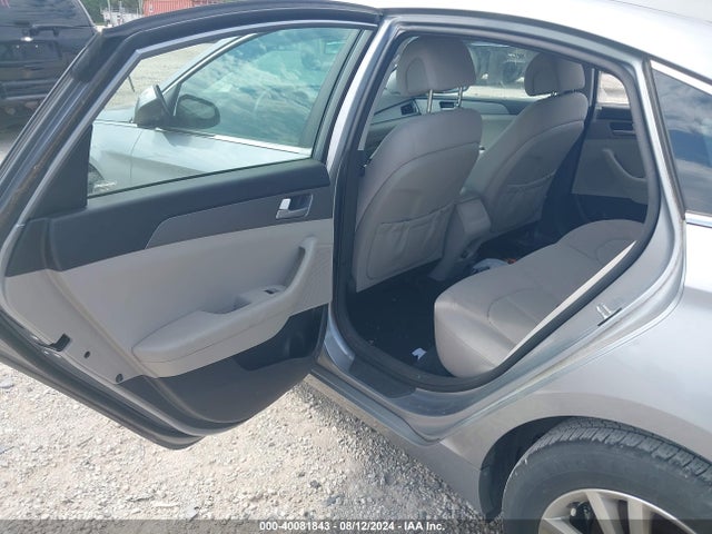 Hyundai SONATA SE 2015 5NPE24AF3FH128027 Image 8