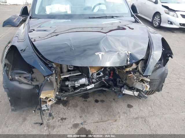 2024 TESLA MODEL Y 7SAYGDEF5RF050283 Photo 9