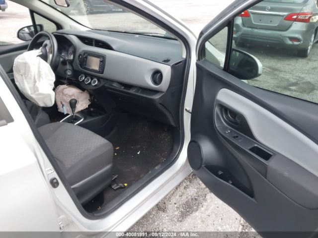 VNKKTUD32FA021566 Toyota YARIS L