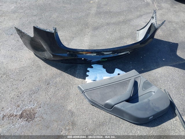 Tesla Model 3 Long Range/mid Range 2018 5YJ3E1EA1JF156847 Image 12