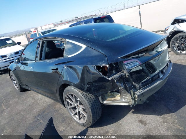 Tesla Model 3 Long Range/mid Range 2018 5YJ3E1EA1JF156847 Image 20