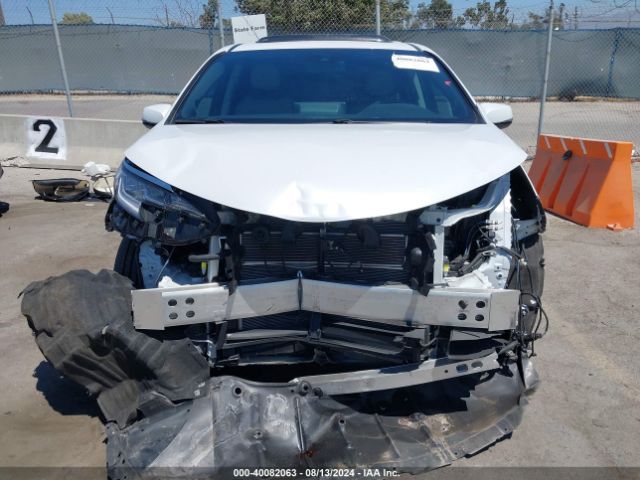 5TDZSKFC1RS118664 Toyota Sienna Limited