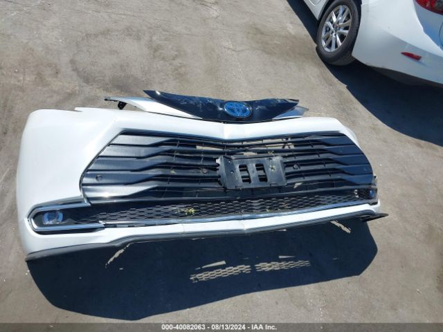 5TDZSKFC1RS118664 Toyota Sienna Limited