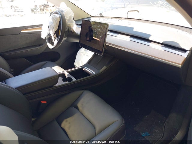 2023 TESLA MODEL Y 7SAYGDEE5PA166861 Photo 4