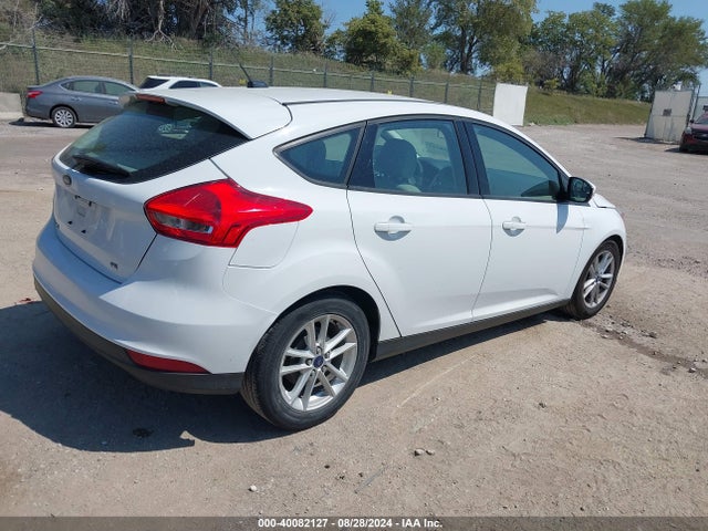 Ford FOCUS SE 2015 1FADP3K2XFL329332 Image 4