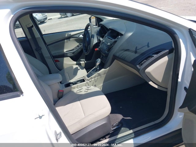 Ford FOCUS SE 2015 1FADP3K2XFL329332 Image 5