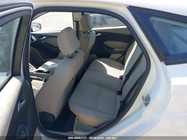 Ford FOCUS SE 2015 1FADP3K2XFL329332 Image 8