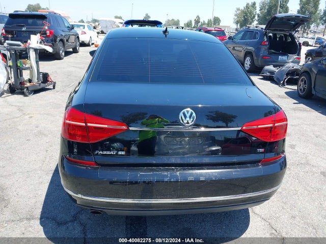 1VWBT7A35GC065496 Volkswagen Passat 1.8t Se