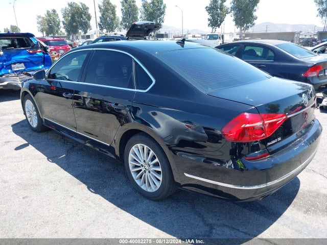 1VWBT7A35GC065496 Volkswagen Passat 1.8t Se