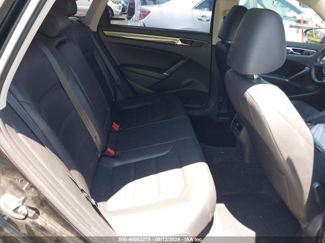 1VWBT7A35GC065496 Volkswagen Passat 1.8t Se