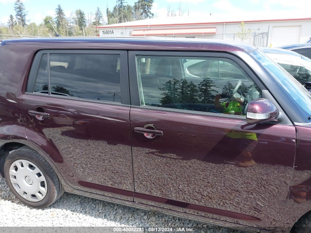Scion XB 2015 JTLZE4FEXFJ077159 Image 13