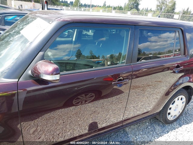 Scion XB 2015 JTLZE4FEXFJ077159 Image 14