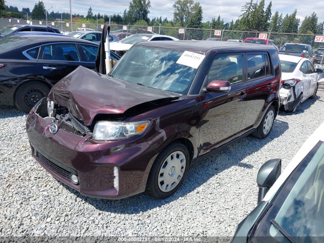 Scion XB 2015 JTLZE4FEXFJ077159 Image 2