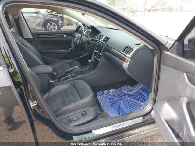 1VWCS7A38FC037682 Volkswagen Passat 1.8t Sel Premium