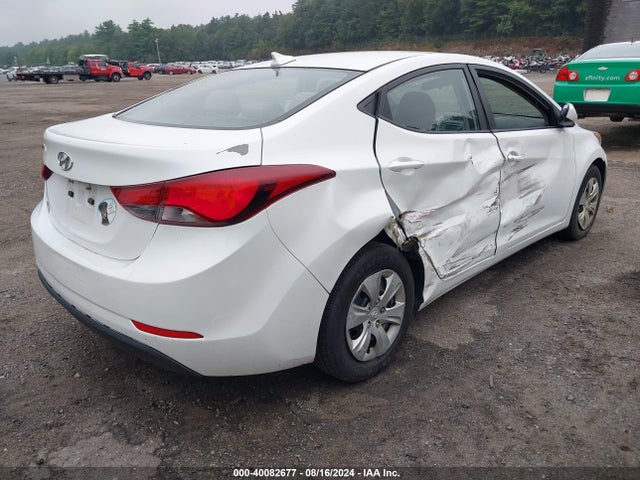 5NPDH4AE5GH784801 Hyundai ELANTRA SE
