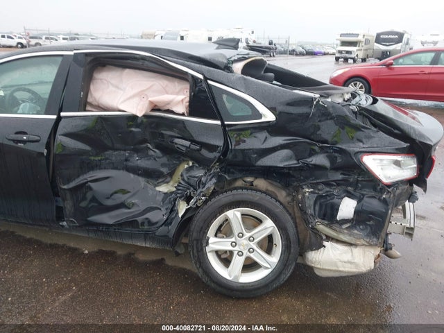 1G1ZC5ST5MF030223 Chevrolet Malibu Fwd 1fl