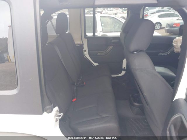 1C4BJWDG8FL520972 Jeep Wrangler Unlimited Sport