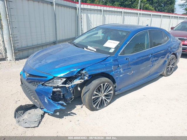 Toyota CAMRY SE 2020 4T1G11AK4LU310436 Image 2