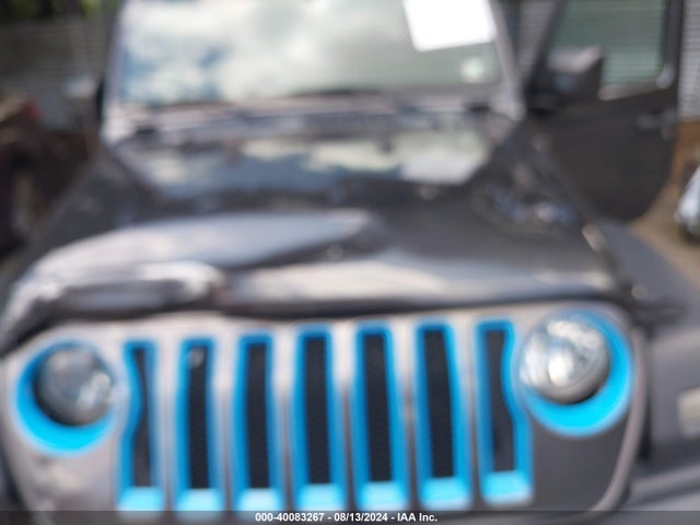 1C4HJXDG8JW170850 Jeep Wrangler Unlimited Sport S 4x4
