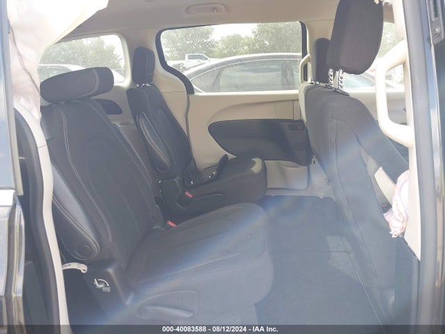 2C4RC1CG9NR223180 Chrysler Voyager Lx