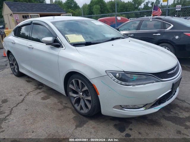 Chrysler 200 C 2015 1C3CCCCG9FN572571 Image 1