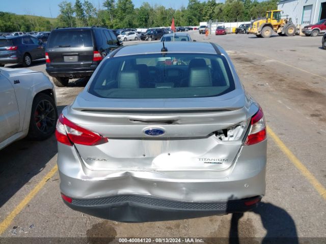 1FADP3J24EL105232 Ford Focus Titanium