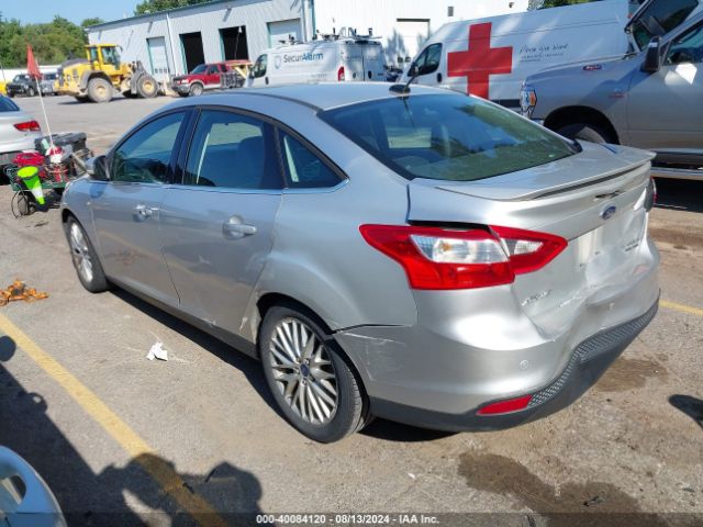 1FADP3J24EL105232 Ford Focus Titanium