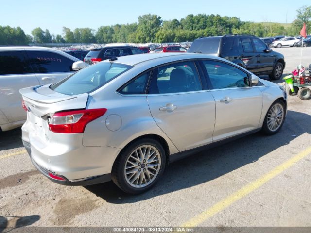 1FADP3J24EL105232 Ford Focus Titanium