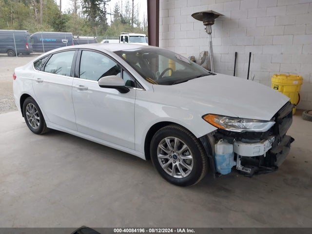 Ford FUSION S 2018 3FA6P0G70JR271009 Image 1