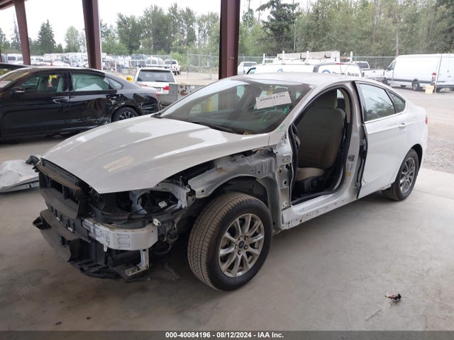 Ford FUSION S 2018 3FA6P0G70JR271009 Image 2