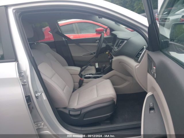 KM8J33A49JU615604 Hyundai TUCSON SEL