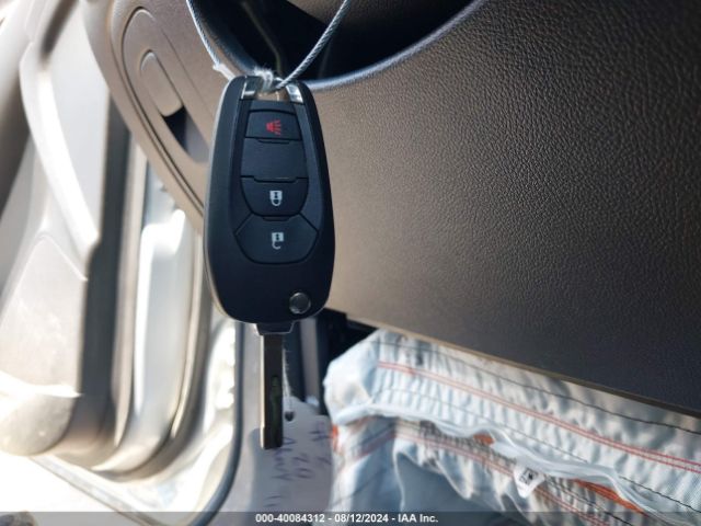KL7CJKSB5LB328086 Chevrolet Trax Fwd Ls