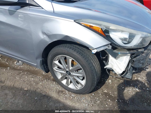 Hyundai ELANTRA SE 2015 5NPDH4AE1FH619231 Image 18