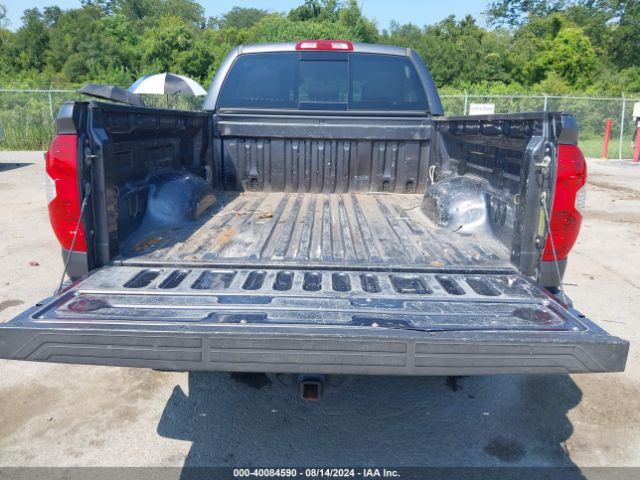 5TFRM5F13HX111069 Toyota Tundra Sr5 4.6l V8