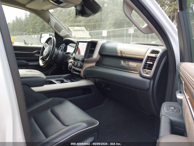 1C6SRFJT2NN313983 RAM 1500 Laramie  4x4 5'7 Box