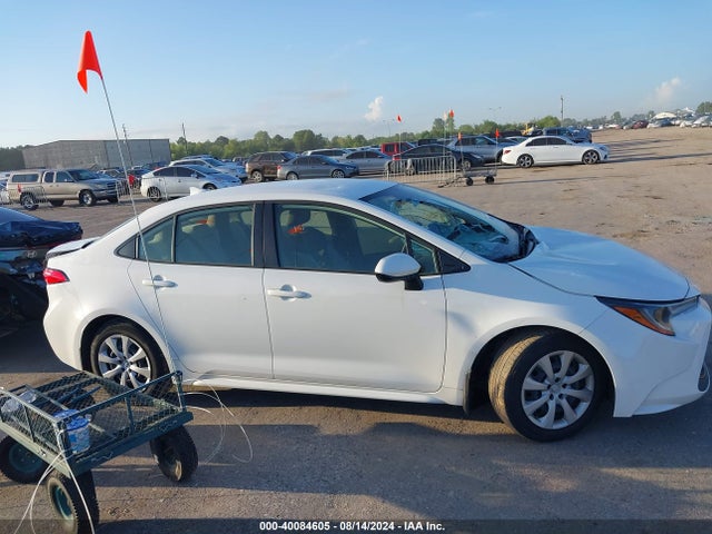 Toyota COROLLA LE 2022 JTDEPMAE7N3007391 Image 13