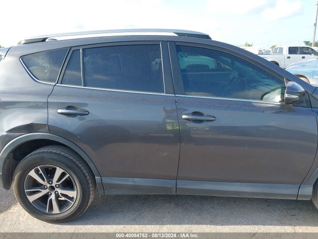 Toyota Rav4 Xle 2018 2T3WFREV1JW425905 Image 13