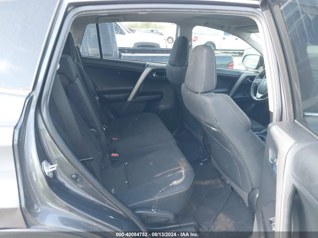 Toyota Rav4 Xle 2018 2T3WFREV1JW425905 Image 8
